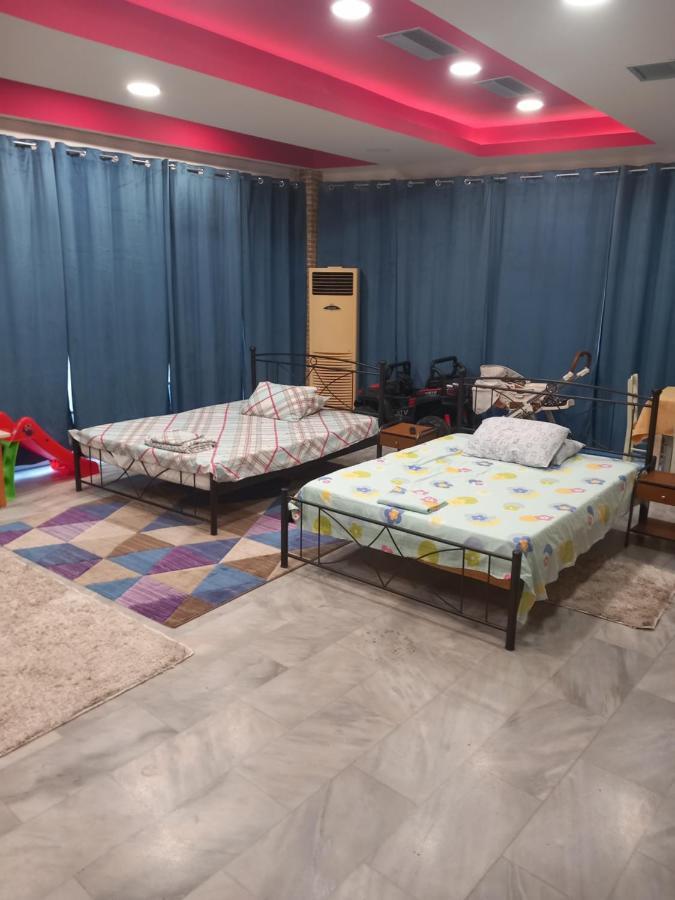 House Marios Airport Apartment Spáta Екстериор снимка